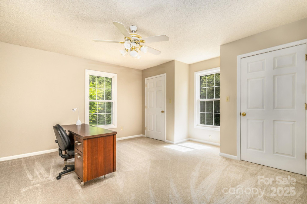 4470 Bandys Cross Rd Claremont, NC 28610