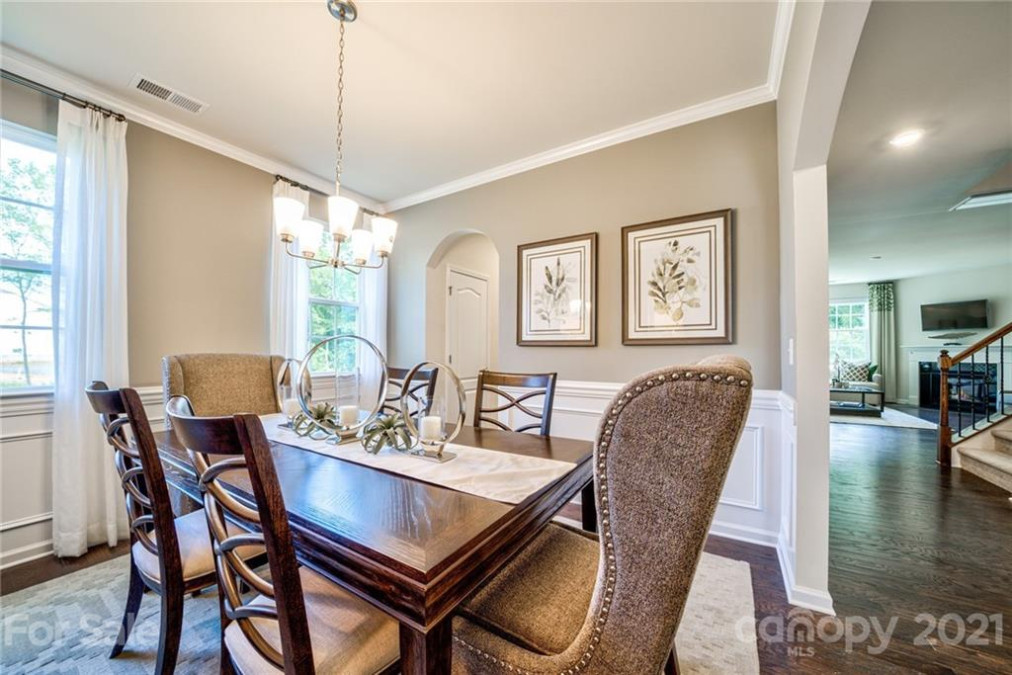 1826 Grove Park Ln Tega Cay, SC 29708