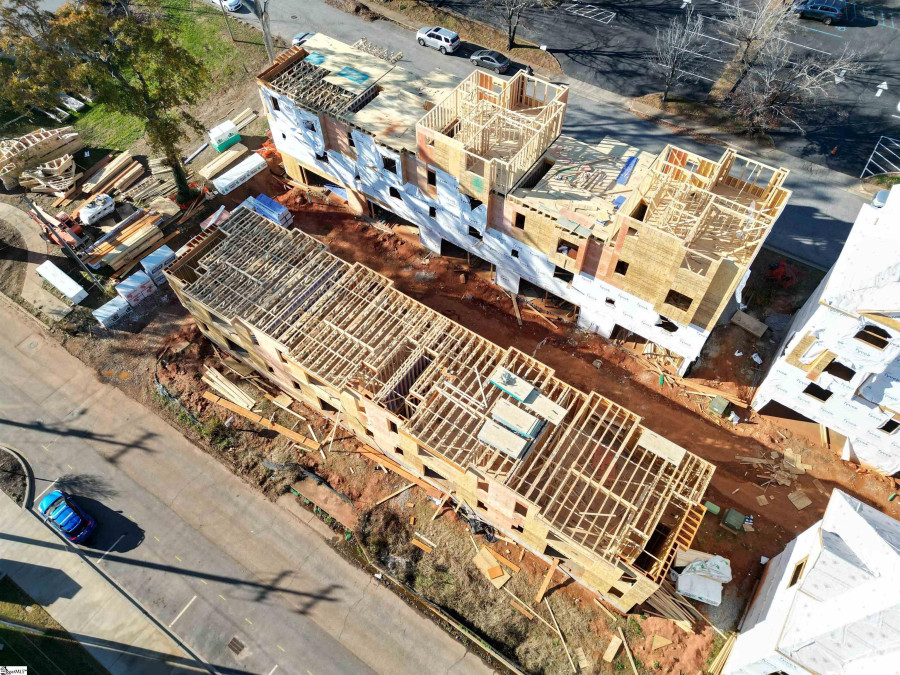 26 Claussen , Greenville, SC 29601 MLS 1486573