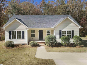 52 Cantrell  Taylors, SC 29687