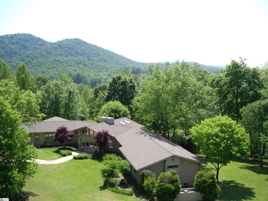 2876 Table Rock Pickens, SC 29671