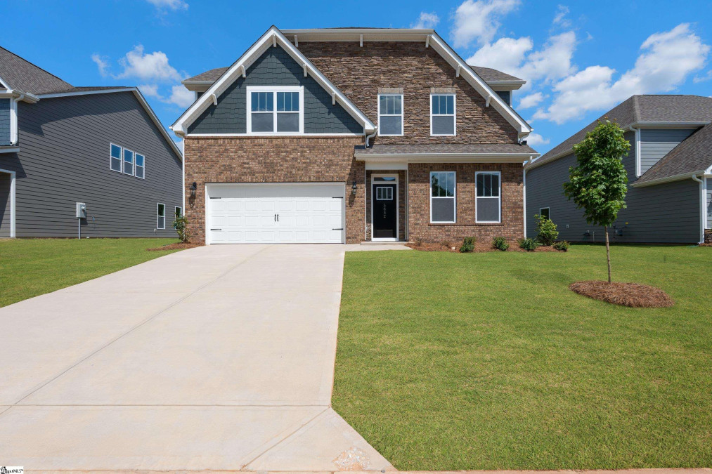 5652 Wellsley  Boiling Springs, SC 29316