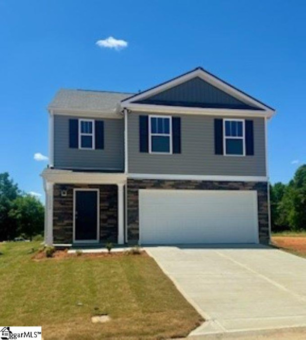 1220 Golf  Roebuck, SC 29376