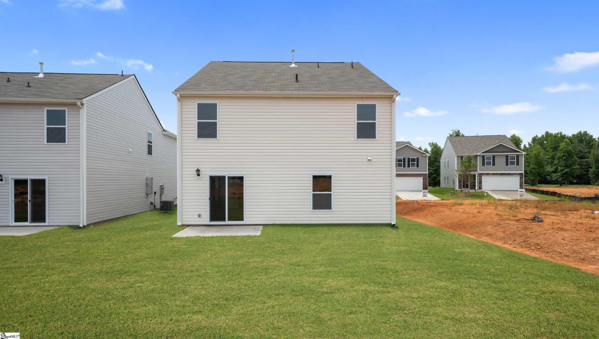 1229 Golf  Roebuck, SC 29376