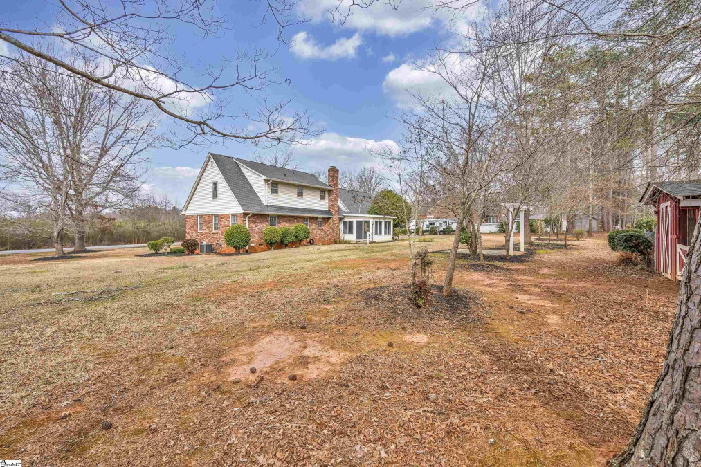 65 Cambridge  Clinton, SC 29325