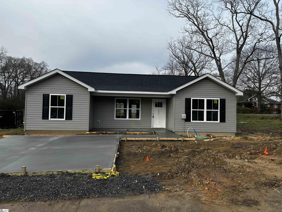 202 Hampton W, Honea Path, SC 29654 MLS 1520035