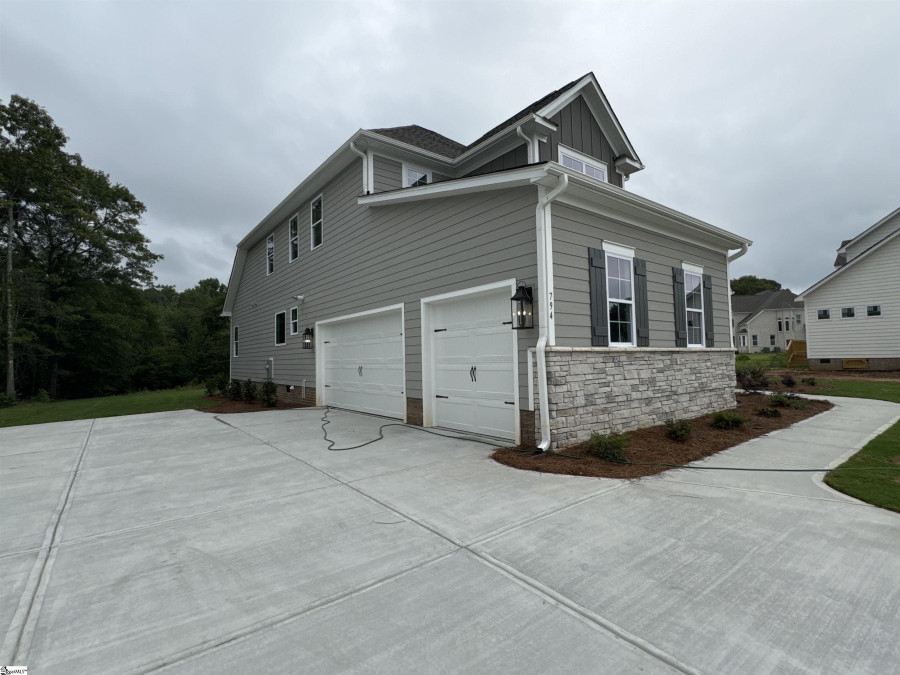 794 Enoree River Greer, SC 29651-7367