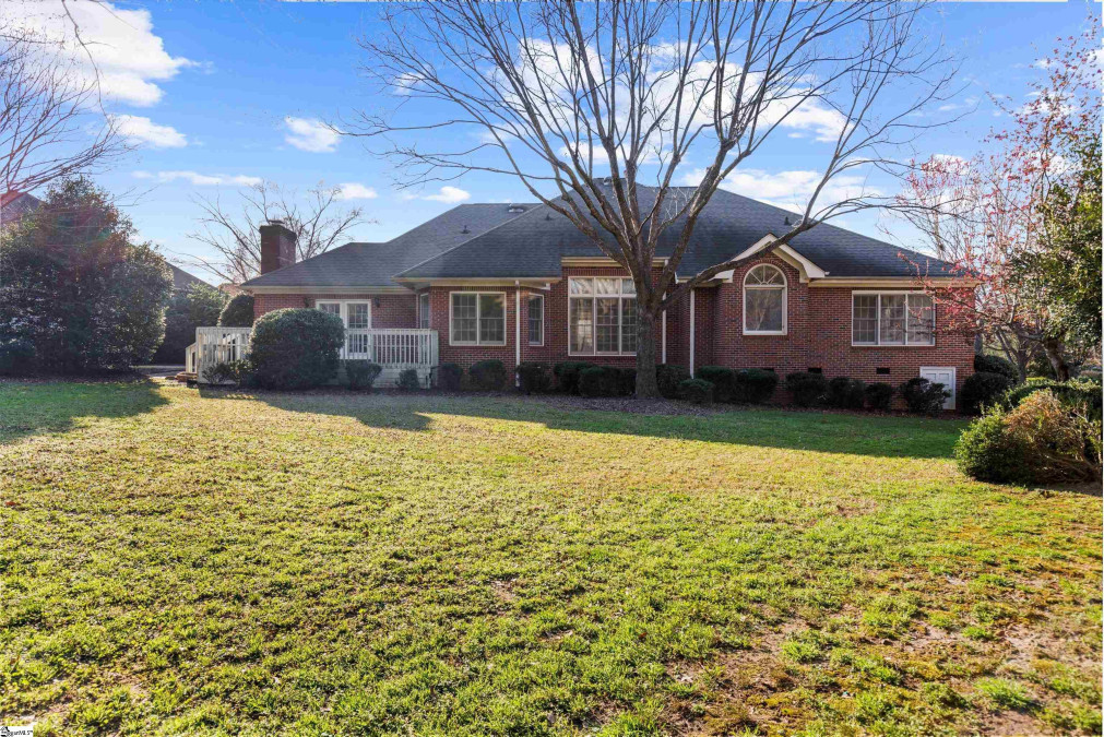 106 Holly Crest Simpsonville, SC 29681