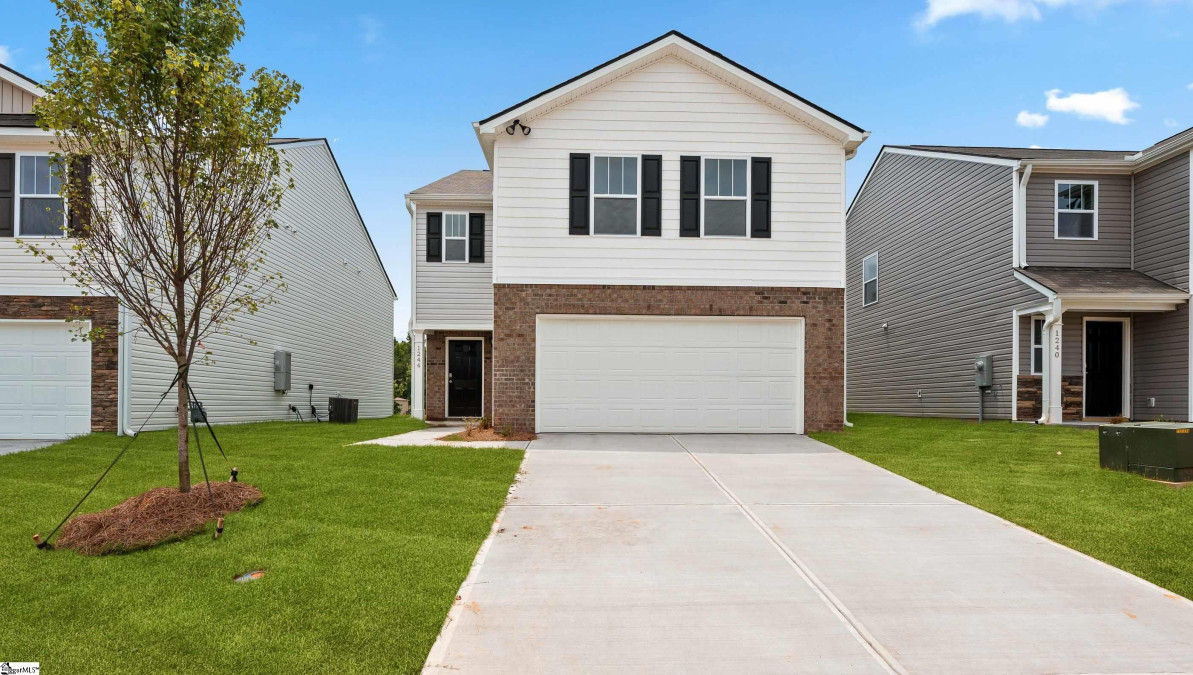 1244 Golf  Roebuck, SC 29376