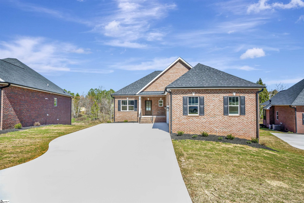 116 Bonaire  Anderson, SC 29621