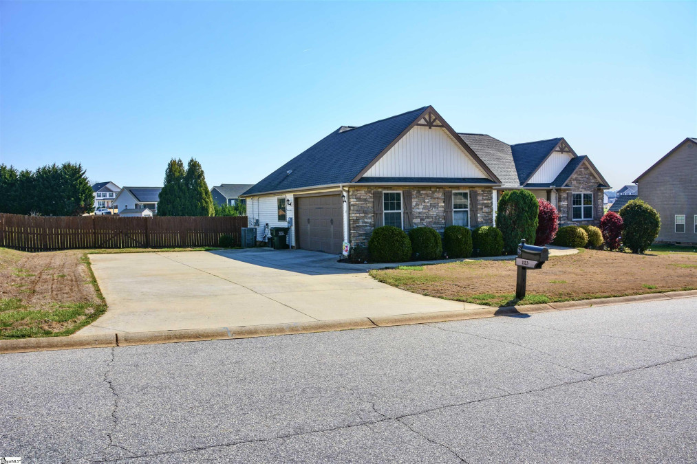 123 Deyoung Meadows Greer, SC 29651