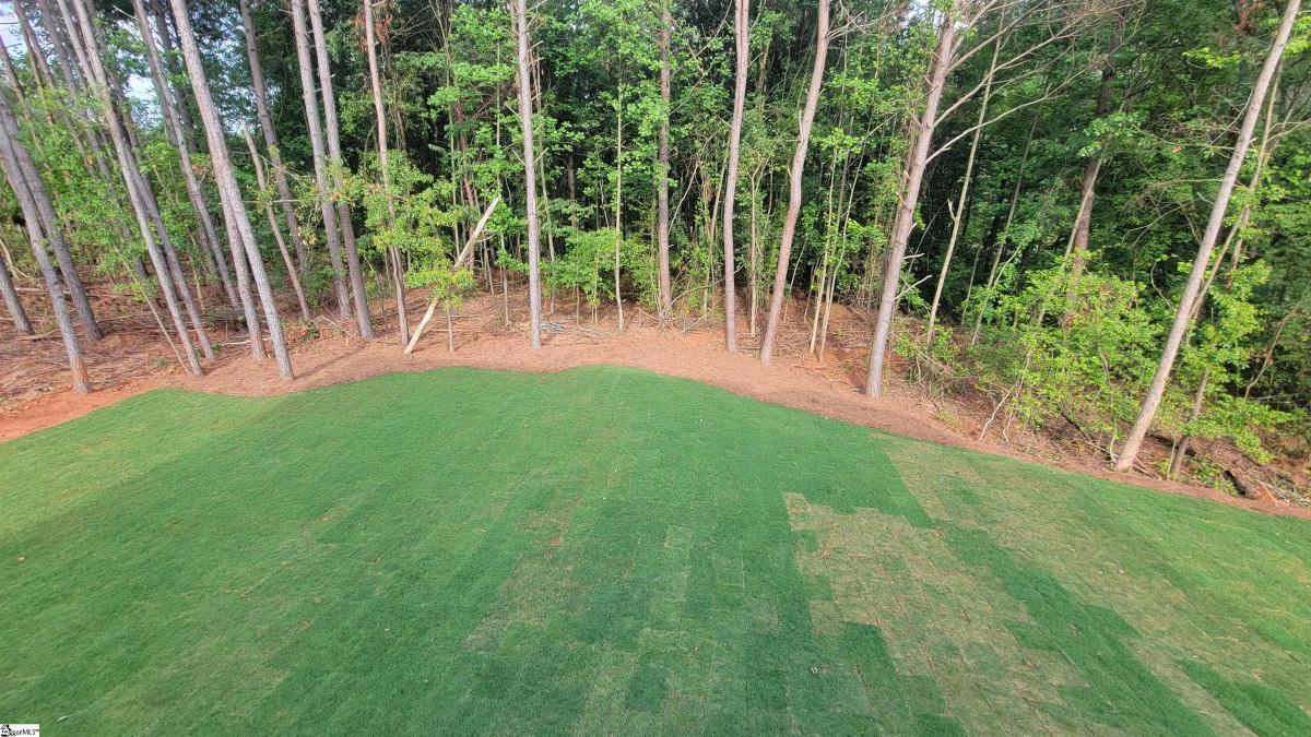 303 Forest Edge Piedmont, SC 29673