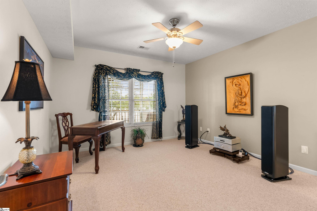 210 Point Pl Westminster, SC 29693