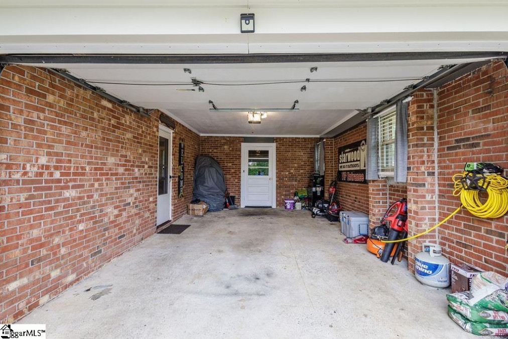 105 Dacus  Williamston, SC 29697