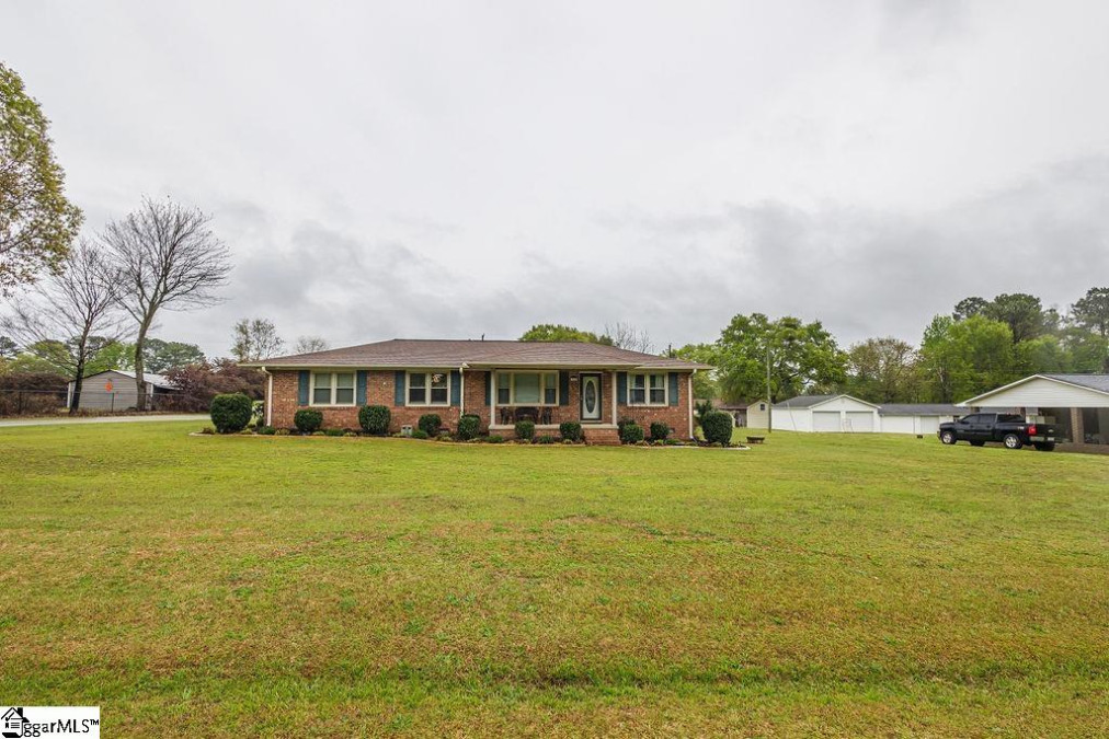 105 Dacus  Williamston, SC 29697