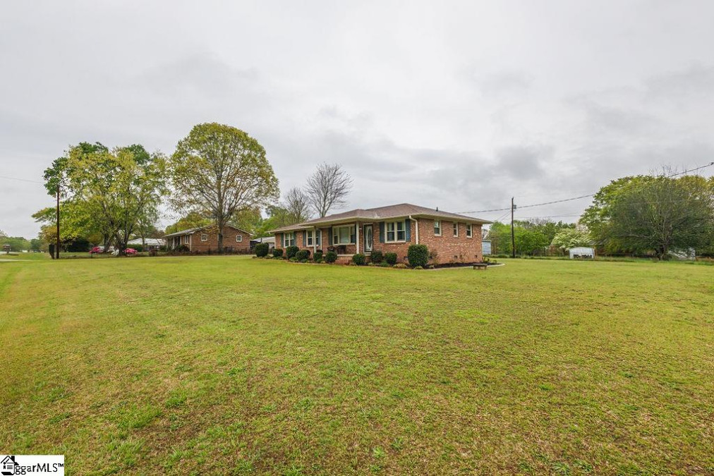 105 Dacus  Williamston, SC 29697