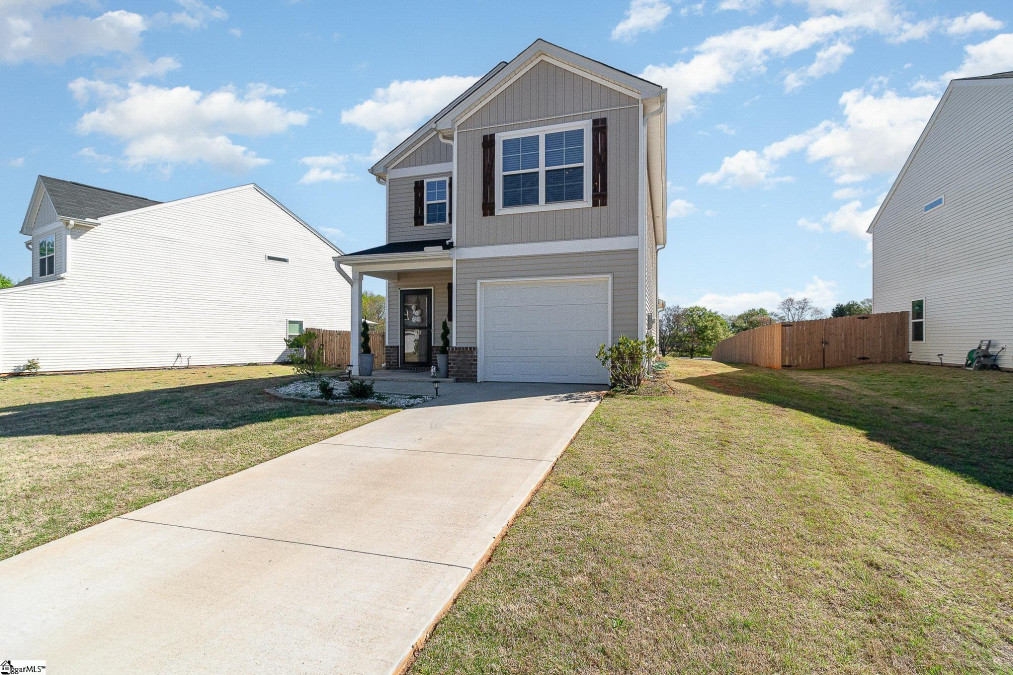 1237 Paramount  Lyman, SC 29365