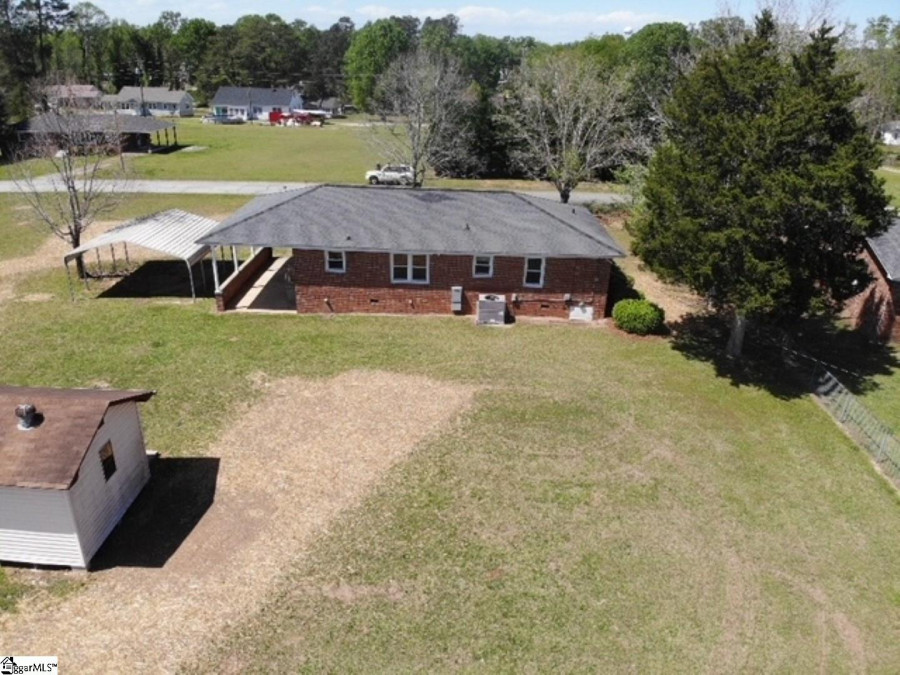 325 Byrnes  Joanna, SC 29351