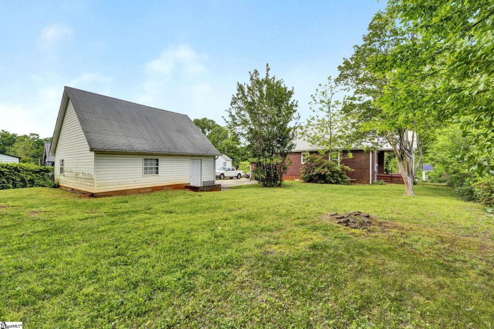 28 Springfield  Greenville, SC 29611