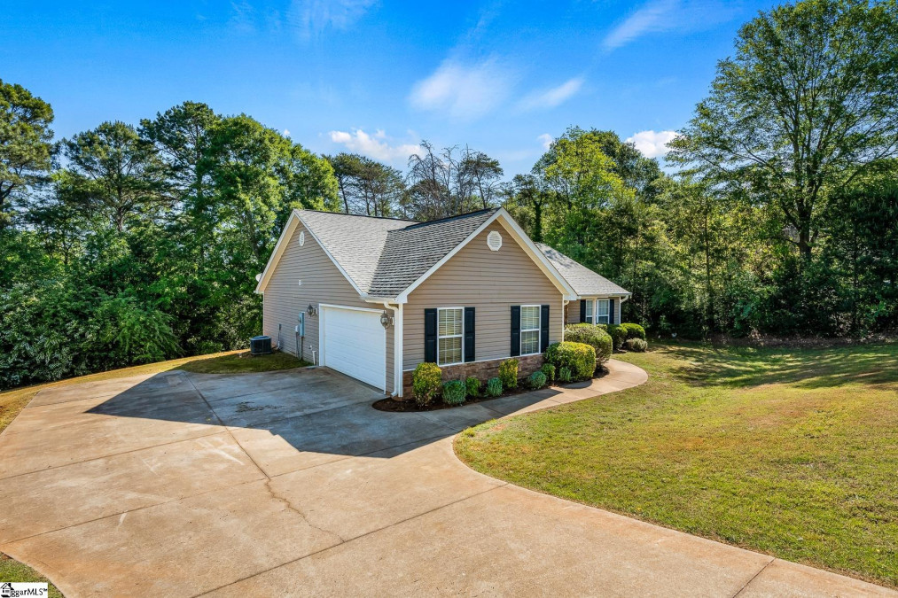 108 Lake Forest Anderson, SC 29625