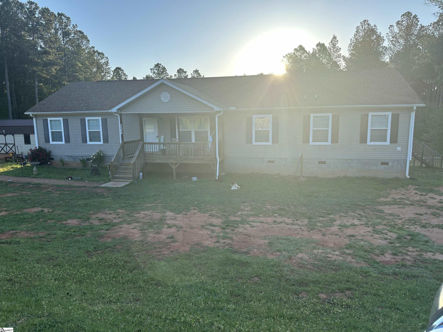 2209 Whitestone  Spartanburg, SC 29302