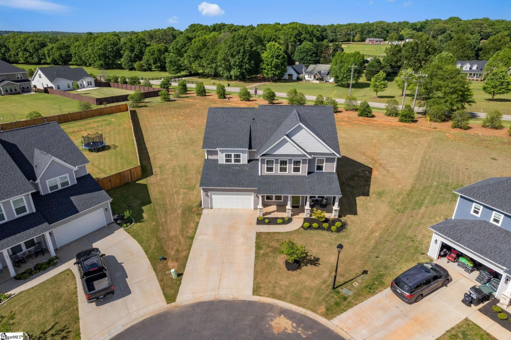 609 Oak Hill Belton, SC 29627