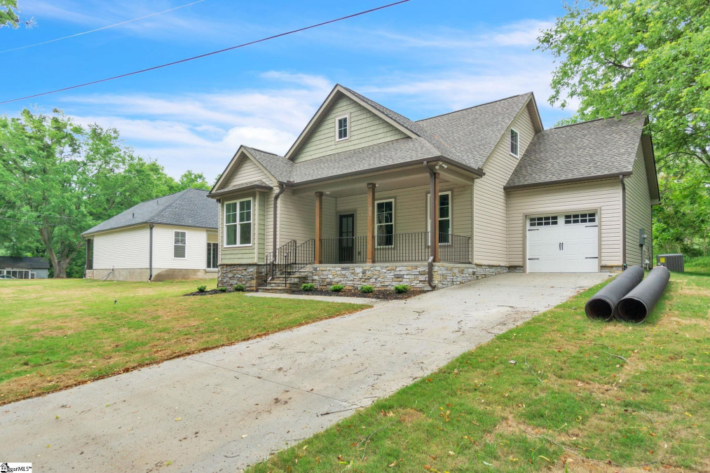 417 Thompson  Pendleton, SC 29670