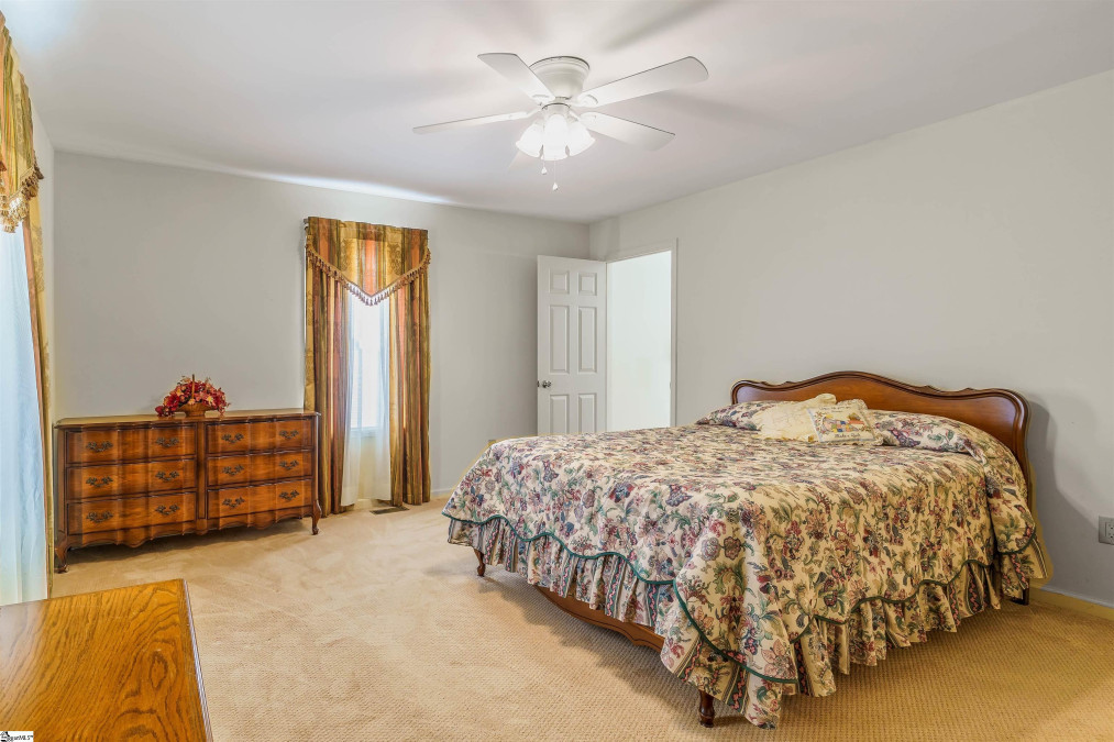 152 Walker  Ware Shoals, SC 29692