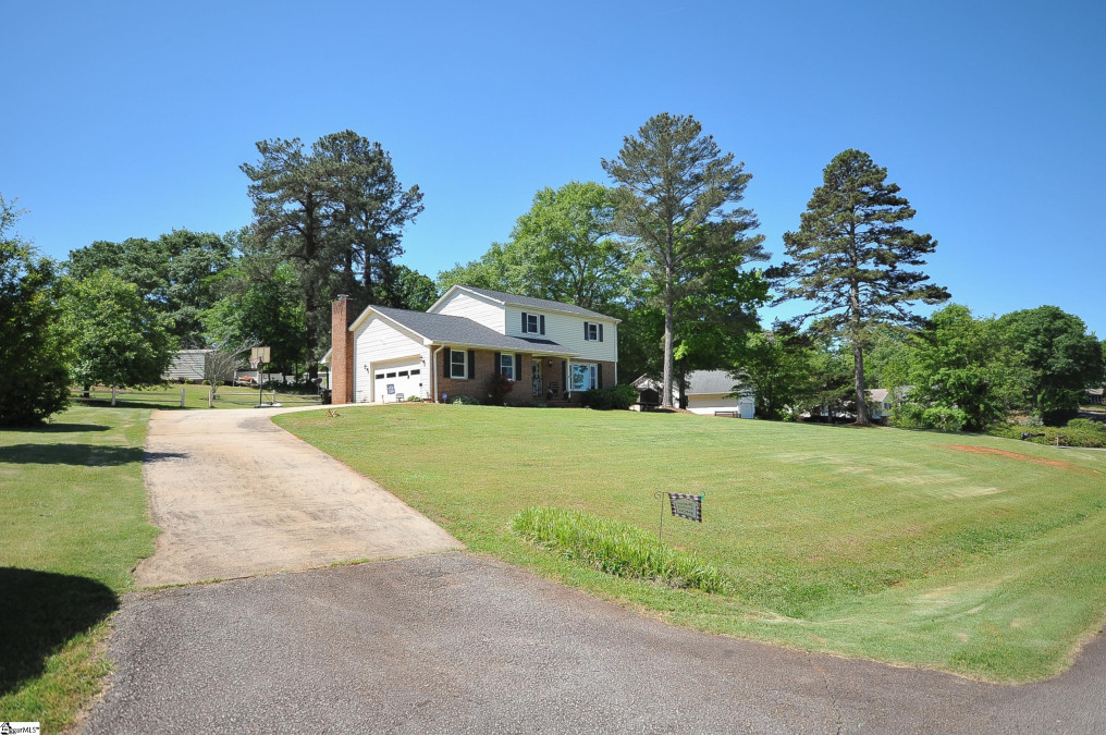 1105 Versailles  Anderson, SC 29625