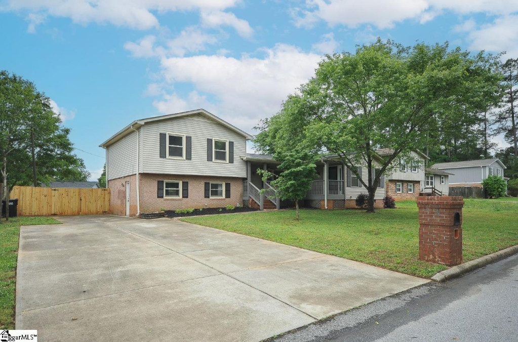 7 Tamwood  Simpsonville, SC 29680