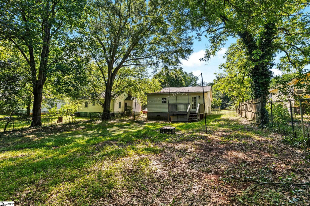 408 Franklin S Greenville, SC 29609