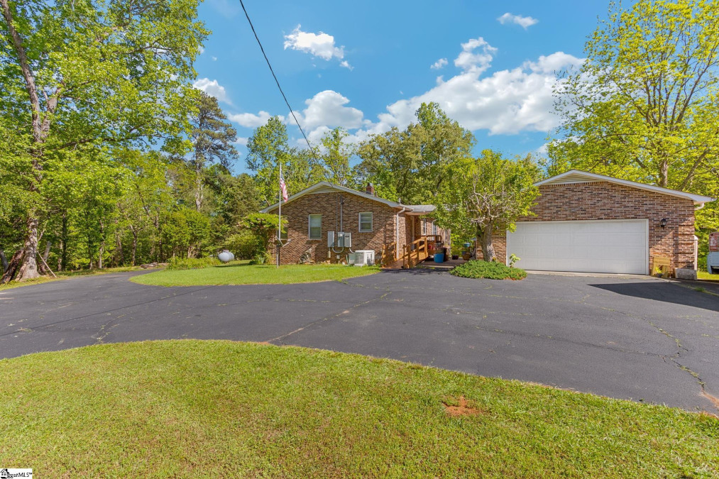 941 Tubbs Mountain Travelers Rest, SC 29690