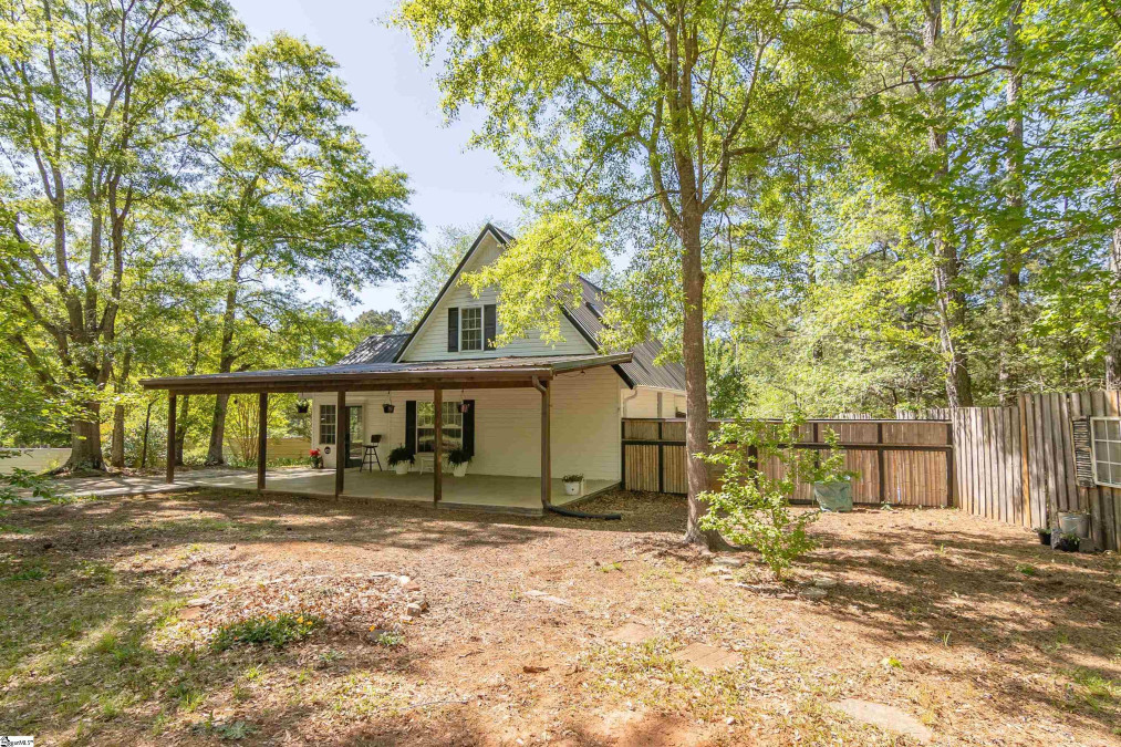 422 Hall  Anderson, SC 29624