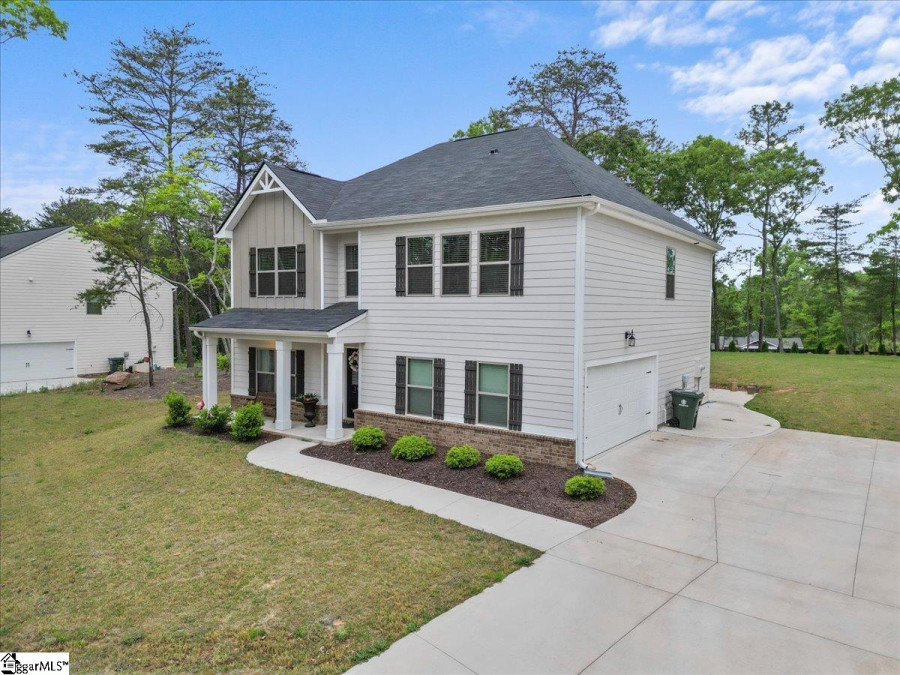 103 Poplar  Simpsonville, SC 29681