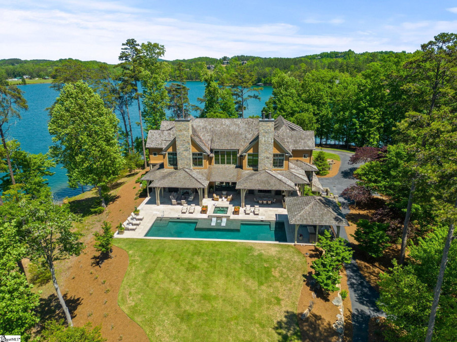 132 Mountain Shore Six Mile, SC 29682