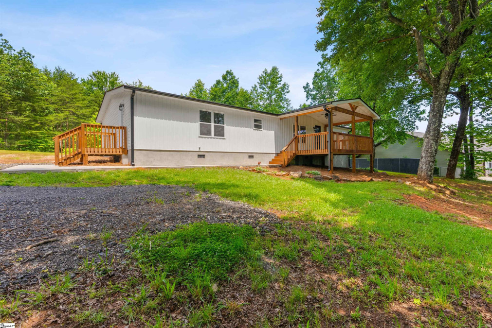 14 Bramlett  Taylors, SC 29687