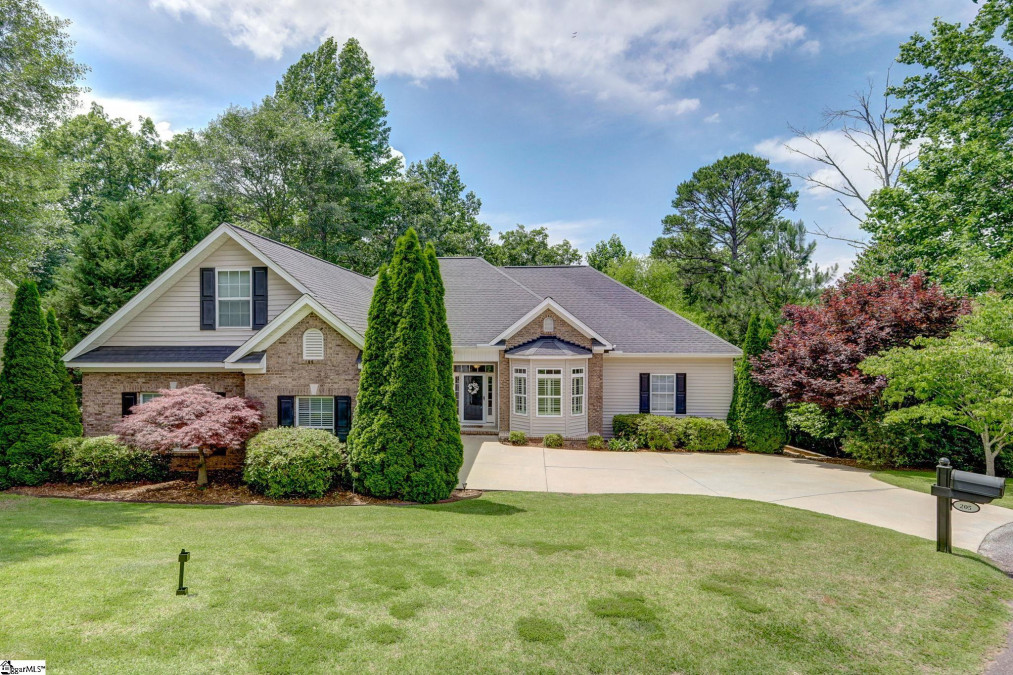 205 Winterberry  Seneca, SC 29678