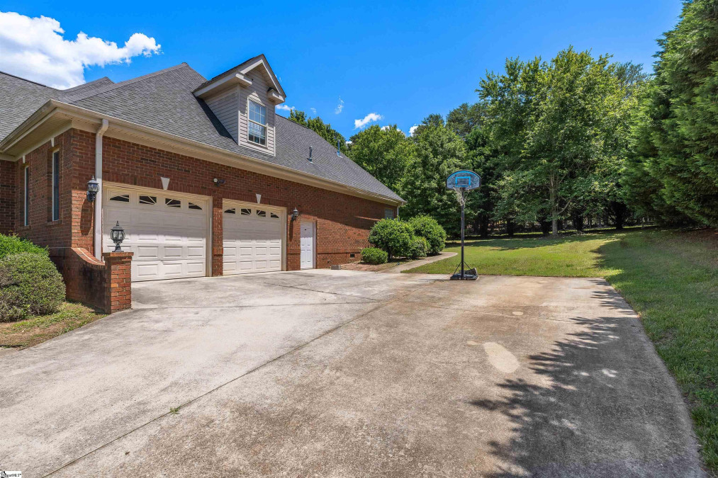 9 Bayboro  Simpsonville, SC 29680