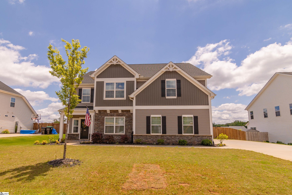 307 Valley Oak Belton, SC 29627