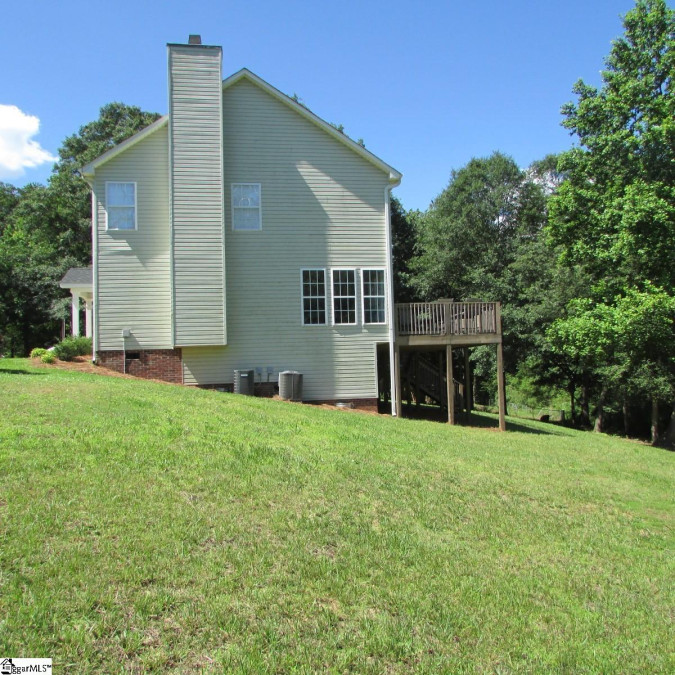 135 Oak  Greer, SC 29650