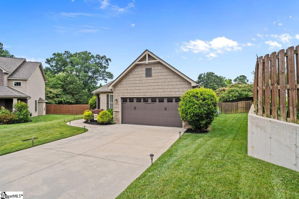 304 Shoally  Greenville, SC 29607