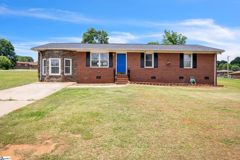 218 Pinedale E Anderson, SC 29626