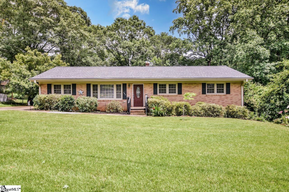 102 Palmetto  Simpsonville, SC 29681