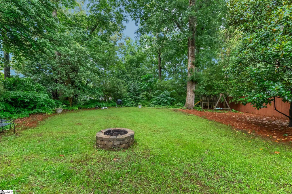 5 Grape Vine Greenville, SC 29607-5848