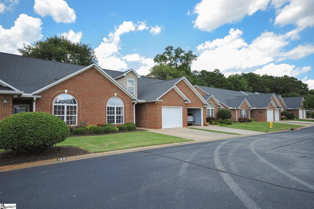 201 Dove Haven Simpsonville, SC 29601