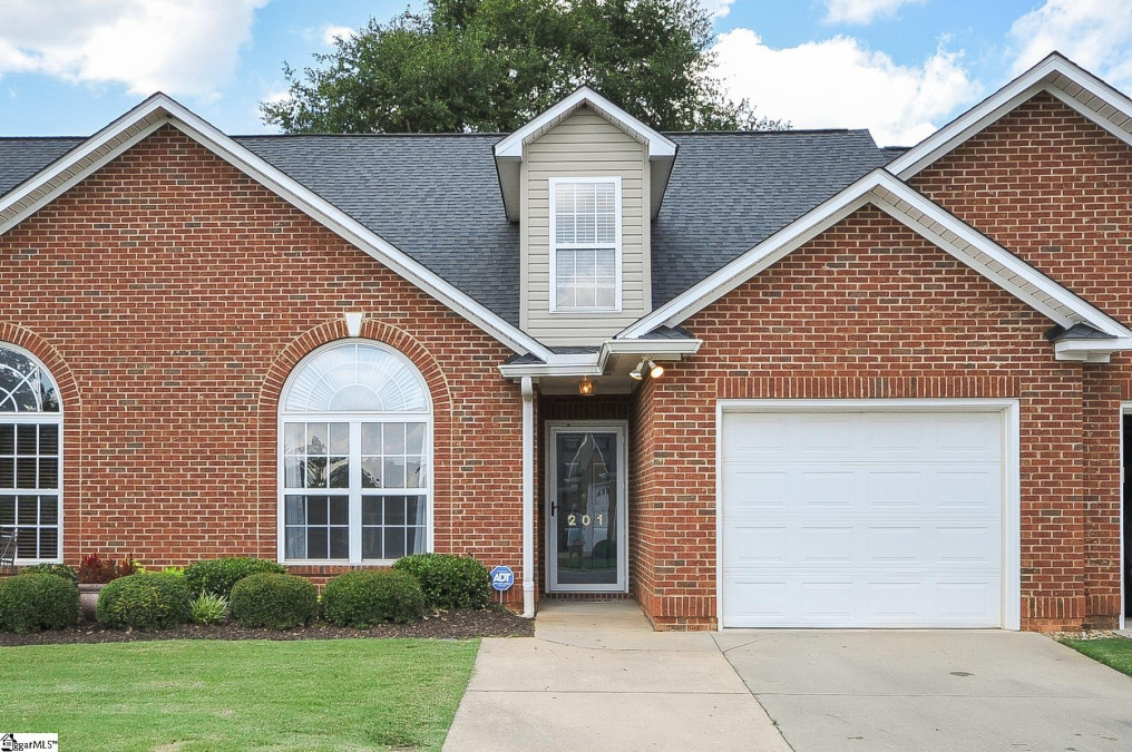 201 Dove Haven Simpsonville, SC 29601