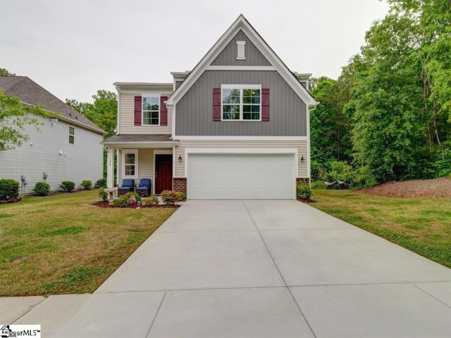 128 Alden Oaks Clover, SC 29710