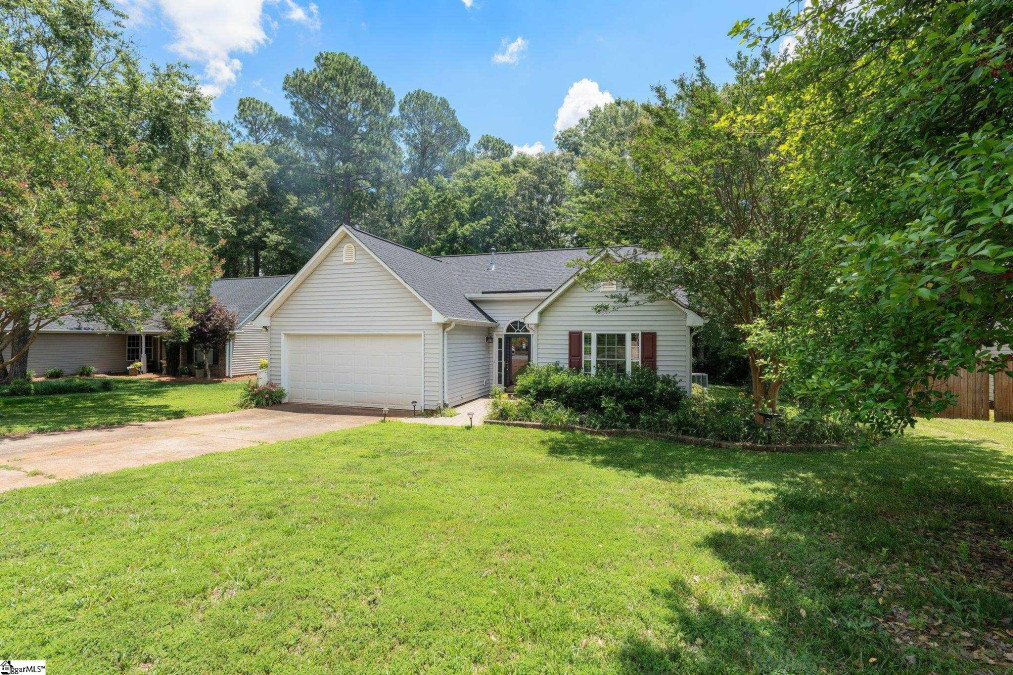 116 Bonnie Woods Greenville, SC 29605