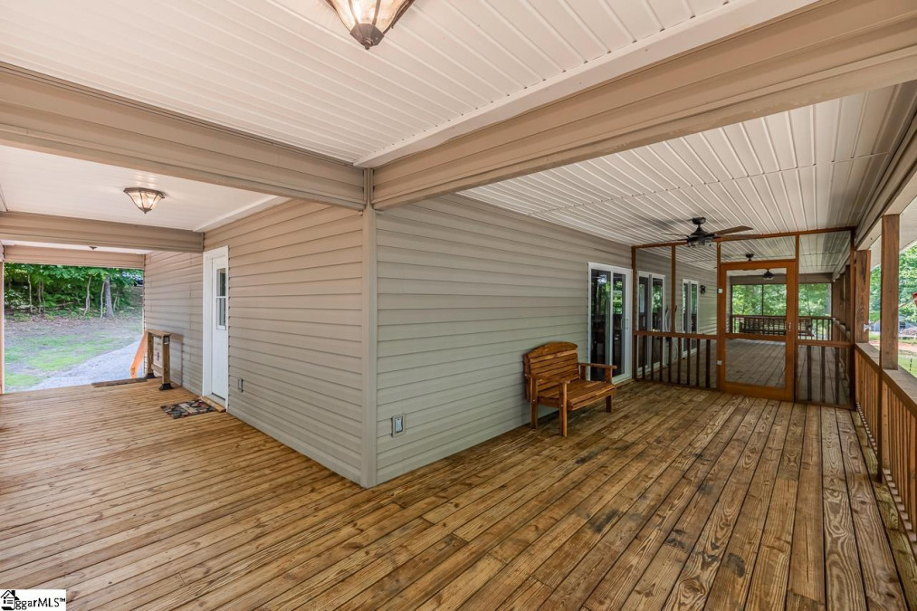 135 Driftwood  Cross Hill, SC 29332