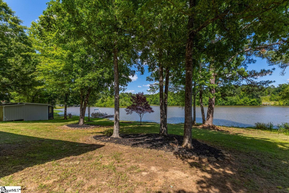 135 Driftwood  Cross Hill, SC 29332